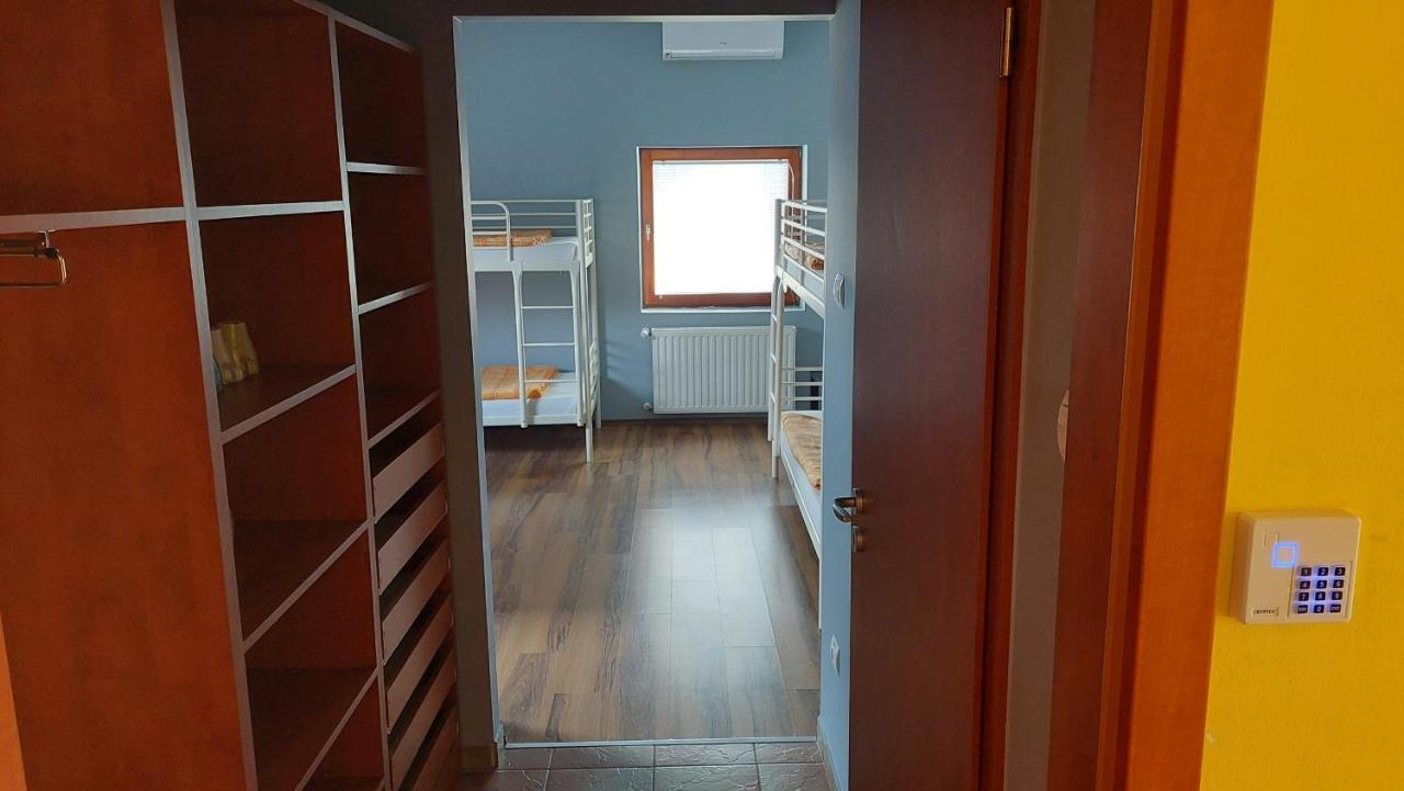 Bordany Hostel Extérieur photo